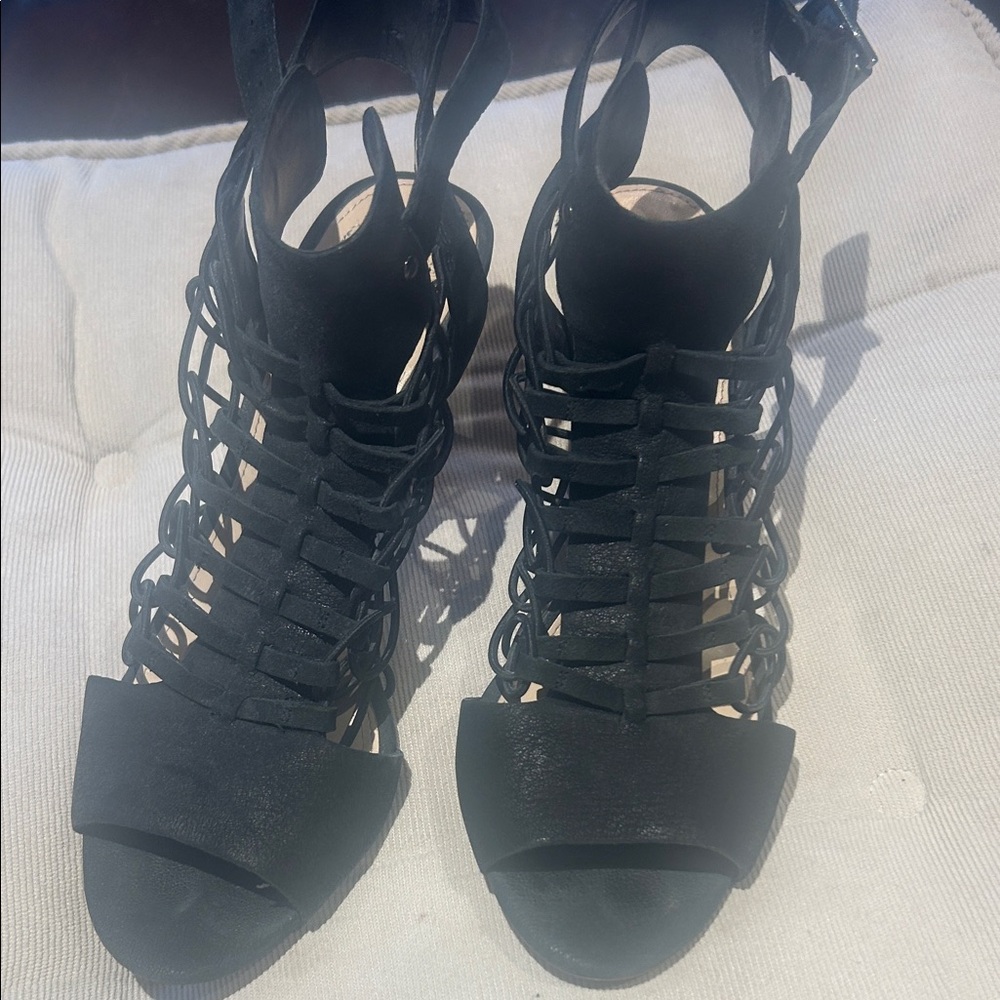 Elegant Black Women's cage Sandals